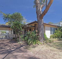 Evan's Retreat' 5 Sandy Point Road - cottage across the road from Sandy Point Beach - Accommodation BNB