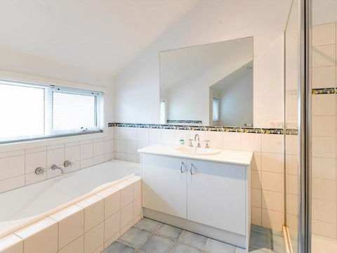 EVERGREEN BEACH HOUSE - Accommodation BNB 2