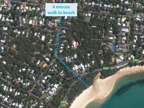 EVERGREEN BEACH HOUSE - Accommodation BNB 3