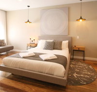 EVOLVE Near Adelaide CBD - Netflix / Wine / Lock up Garage - Accommodation BNB