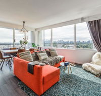 Exquisite 2 bed apartment with beach  city views - Accommodation BNB