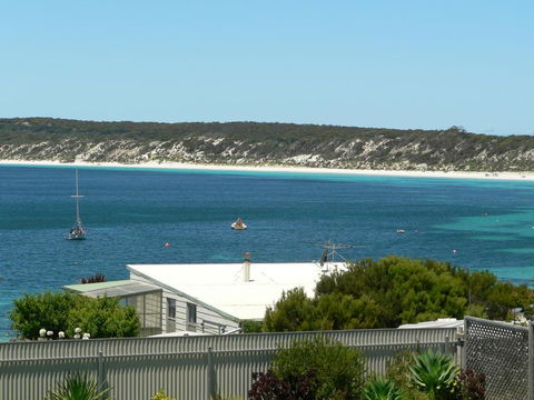 Fareview Beach House - Accommodation BNB 0