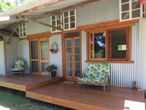 Fig Tree Retro Studio - Accommodation BNB 1