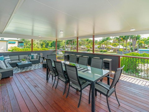 Finlay's Retreat - Pet Friendly House - Yamba - Accommodation BNB 0