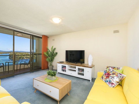 Forster Towers 54 With Lake And Ocean Views - Accommodation BNB 1