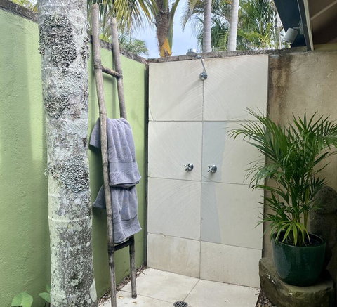 Four Winds Luxury Villas Byron Bay - Accommodation BNB 1