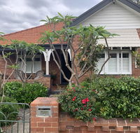 Frangipani House Cooks Hill - Accommodation BNB