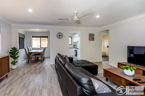 Freshly Revovated Dog Friendly House Walking Distance To Waterfront! - Accommodation BNB 1