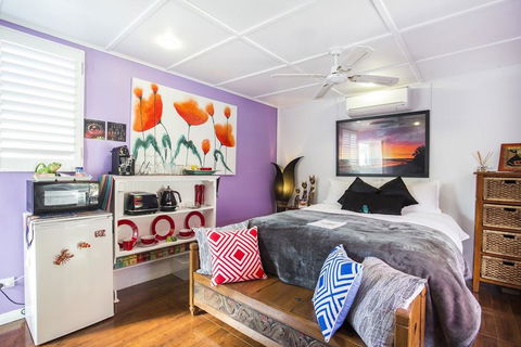 Frog Hollow - Accommodation BNB 0