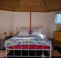 Funky Yurt on Acreage - Accommodation BNB