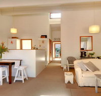 Gibraltar Getaway - cute comfortable  close to town - Accommodation BNB
