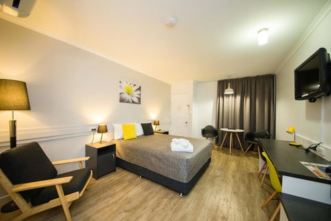 Glenmore Palms Motel - Accommodation BNB 0
