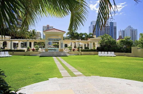 Gold Coast Chevron Apartment - Accommodation BNB 2