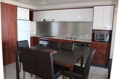 Gold Coast Chevron Apartment - Accommodation BNB 0