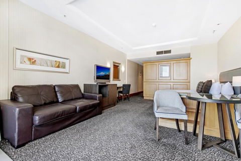 Gold Tower 17th Level Private Hotel Suite - Accommodation BNB 2