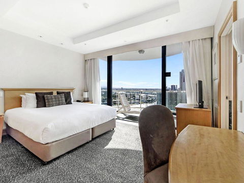 Gold Tower Private 2 Bedroom Dual Key - Accommodation BNB 3