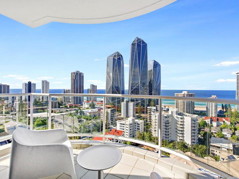 Gold Tower Private 2 Bedroom Dual Key - Accommodation BNB 0