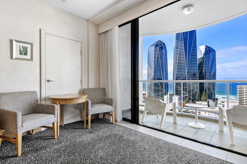 Gold Tower Private Hotel Suite With Ocean Views - Accommodation BNB 1