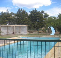 Golden Hills Motel - Accommodation BNB