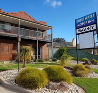 Golden Reef Motor Inn - Accommodation BNB
