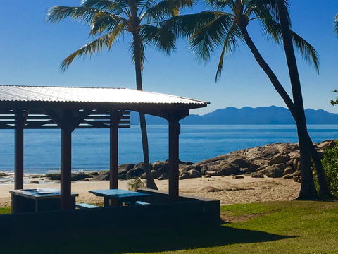 Golden Sands Beach House - Accommodation BNB 0