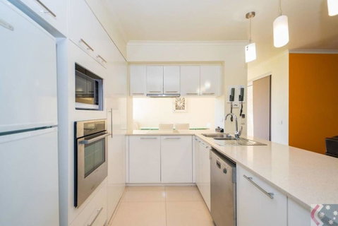 Gorgeous 4 Bed Beachside Apartment - Diamond Beach Resort - Accommodation BNB 1