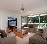 Government Road Unit 03 153 Bagnalls Beach Apartment - Accommodation BNB