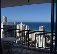 Great Escape at Chevron Renaissance - Accommodation BNB