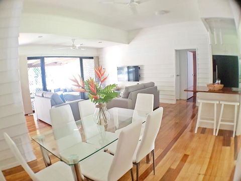 Great Northern Beach House - Accommodation BNB 2
