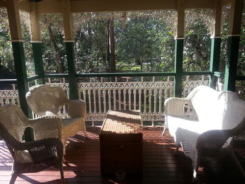 Grove Manor - Accommodation BNB 1