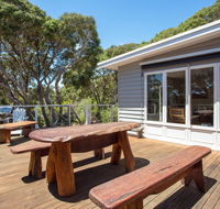 Harleian Beach House walk to both beaches - Accommodation BNB