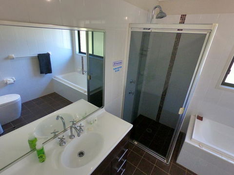 Hartley Hill Top Views - Accommodation BNB 3