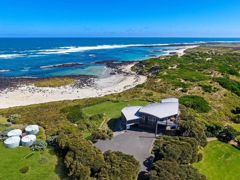 HEARN'S BEACH HOUSE - Accommodation BNB 0