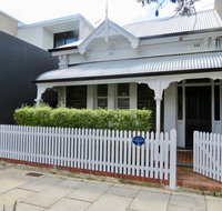 Heritage Luxury 3BR Cottage on Halifax - Accommodation BNB