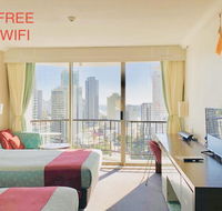 High Floor Twin Share with Ocean View at Surfers Paradise - Hotel Studio - Accommodation BNB