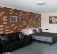 Highway Inn Motel - Accommodation BNB