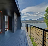 Hobart Waterfront Luxury Retreat - Accommodation BNB