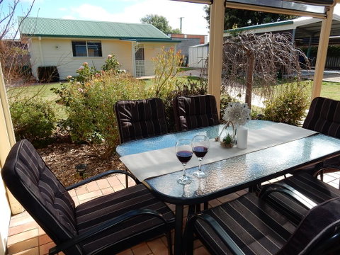 Holiday Home By The Beach In St Helens - Accommodation BNB 3