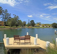 Holiday on the Water - Accommodation BNB