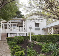 Hollyoak Cottage - delightful ducks and doileys - Accommodation BNB
