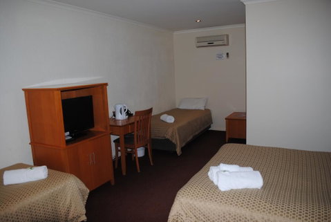 Horse & Jockey Hotel Motel - Accommodation BNB 2