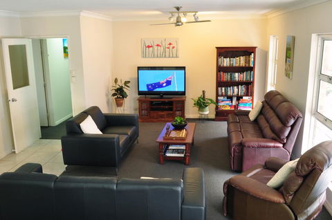 Isla House Greenslopes - Accommodation BNB 3