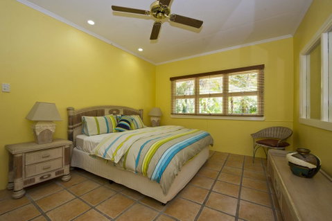 Island House - Accommodation BNB 2