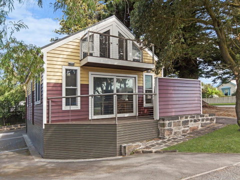 JOHANSSON'S PERCH COTTAGE - Accommodation BNB 3