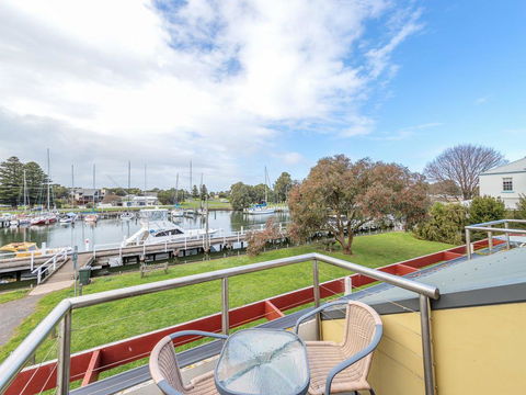 JOHANSSON'S PERCH No. 1 - Accommodation BNB 3