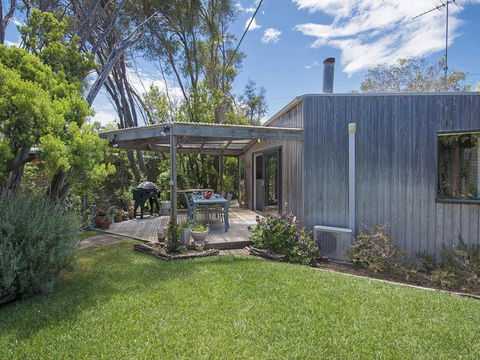 Just Beachy Beach House - Pet Friendly! - Accommodation BNB 0