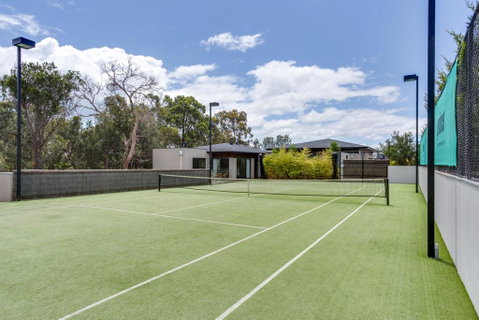 Kalina Retreat: Resort Style Tennis & Pool - Accommodation BNB 3
