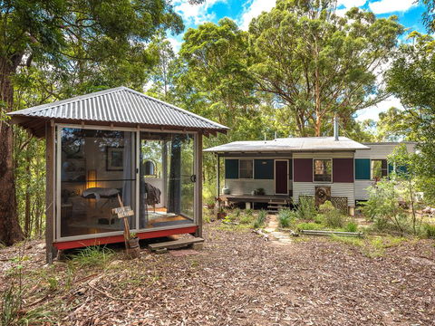 Karmya Cabin Eco-Retreat - Accommodation BNB 2