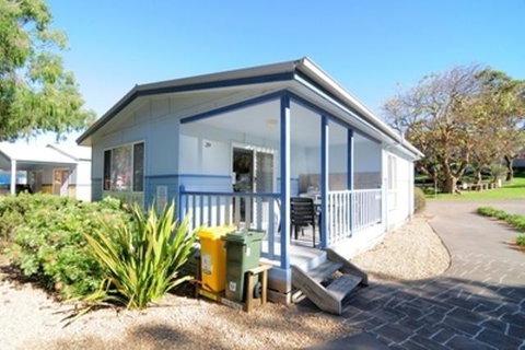 Kendalls Beach Holiday Park - Accommodation BNB 0