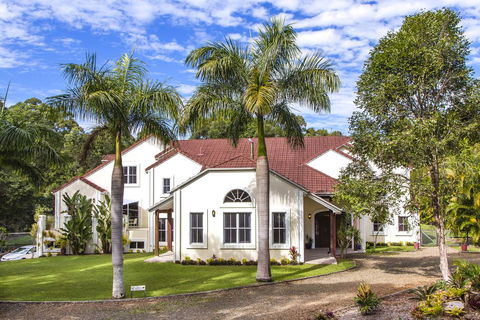 Kingfishers Manor - Accommodation BNB 3